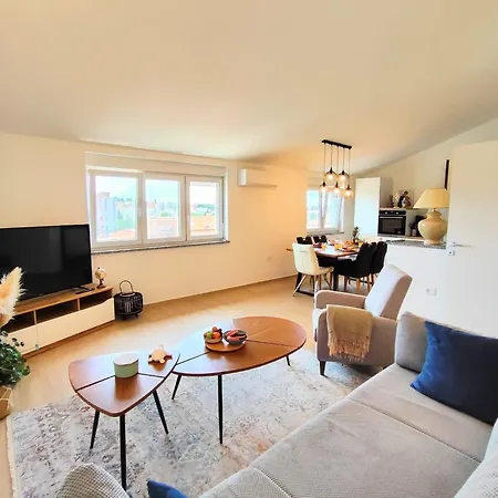 Apartment Pavao Pula